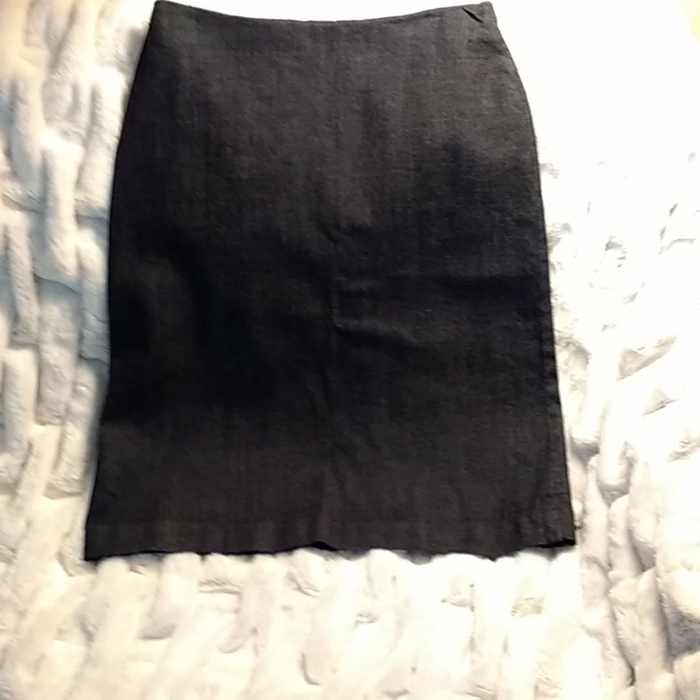 EUC Vintage Gap Dark Denim Skirt